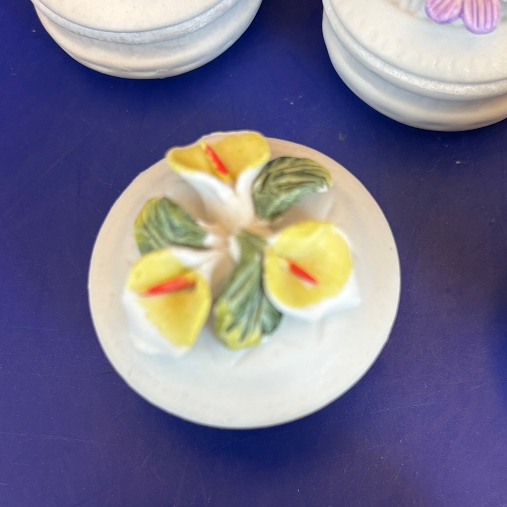 Floral Ceramic Trinket Boxes Set - Picture 3 of 9